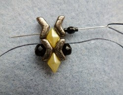 Bracelet and earrings «Indiana» by Ivana Skalská