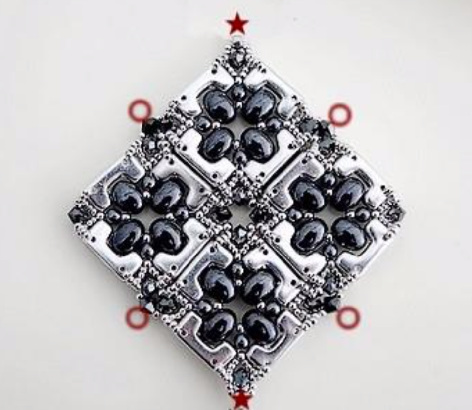 free beading pattern for pendant with Telos and Samos par Puca beads