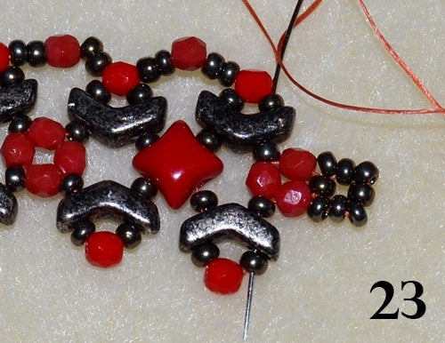 Nuria Bracelet free photo tutorial with Arrow beads and WibeDuo beads step 23