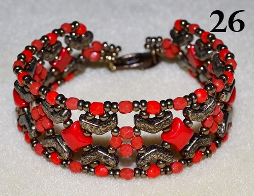 Nuria Bracelet free photo tutorial with Arrow beads and WibeDuo beads step 26