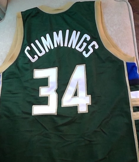 Terry Cummings Milwaukee Bucks Basketball Jersey – Best Sports Jerseys