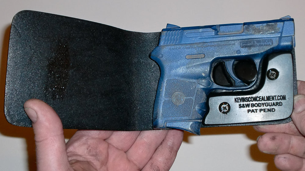 Pocket Holster, Wallet Style For Full Concealment - S&W Bodyguard