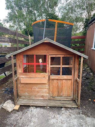 Wendy house clearance rabbit hutch