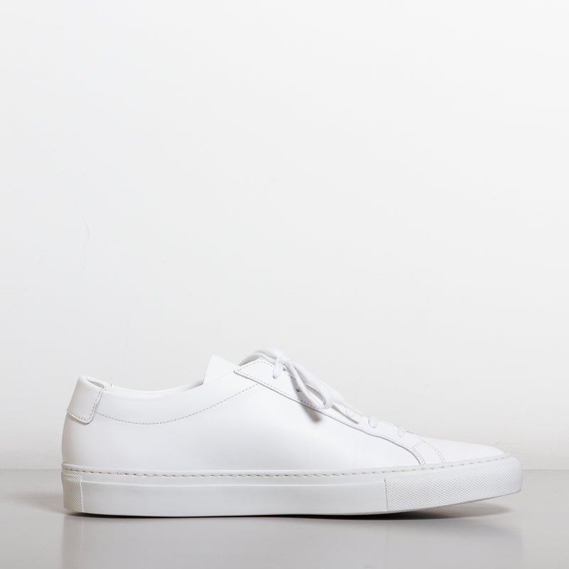 common projects achilles low black and white