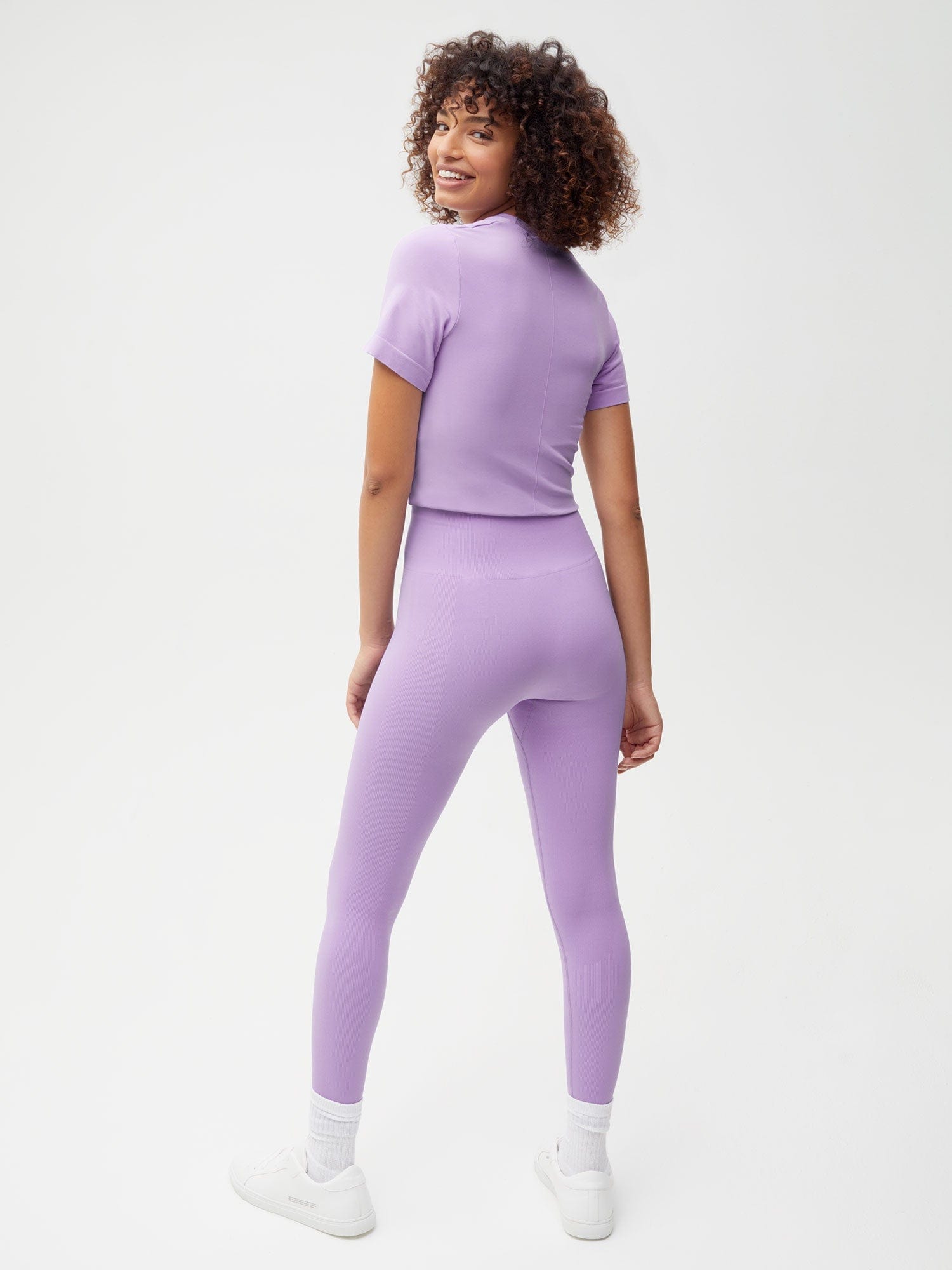 https://cdn.shopify.com/s/files/1/0035/1309/0115/products/Activewear-Womens-Legging-Orchid-Purple-2_d22b2259-6b22-448a-8229-6a20ab437620.jpg?v=1662475892