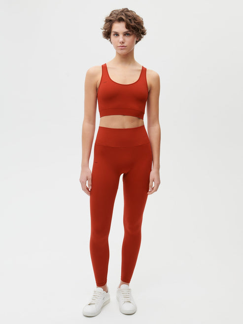 https://cdn.shopify.com/s/files/1/0035/1309/0115/products/Activewear-Womens-Leggings-Jasper-Red-Female-1_7dc9e4e2-b863-42a9-bf64-086df2f14d4f.jpg?v=1662476199&width=493