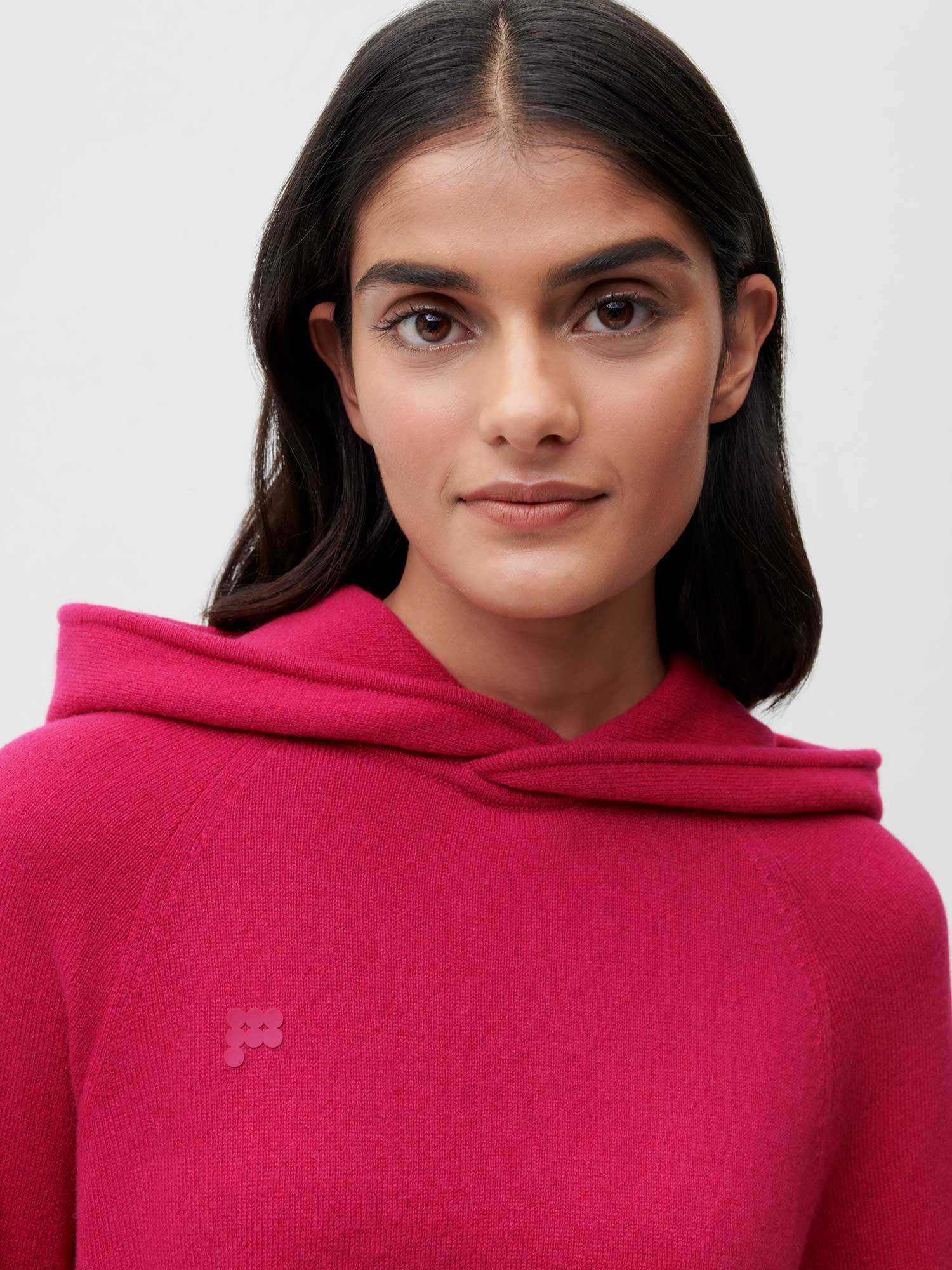 https://cdn.shopify.com/s/files/1/0035/1309/0115/products/Cashmere-Hoodie-Magenta-Pink-Female-2.jpg?v=1662476166