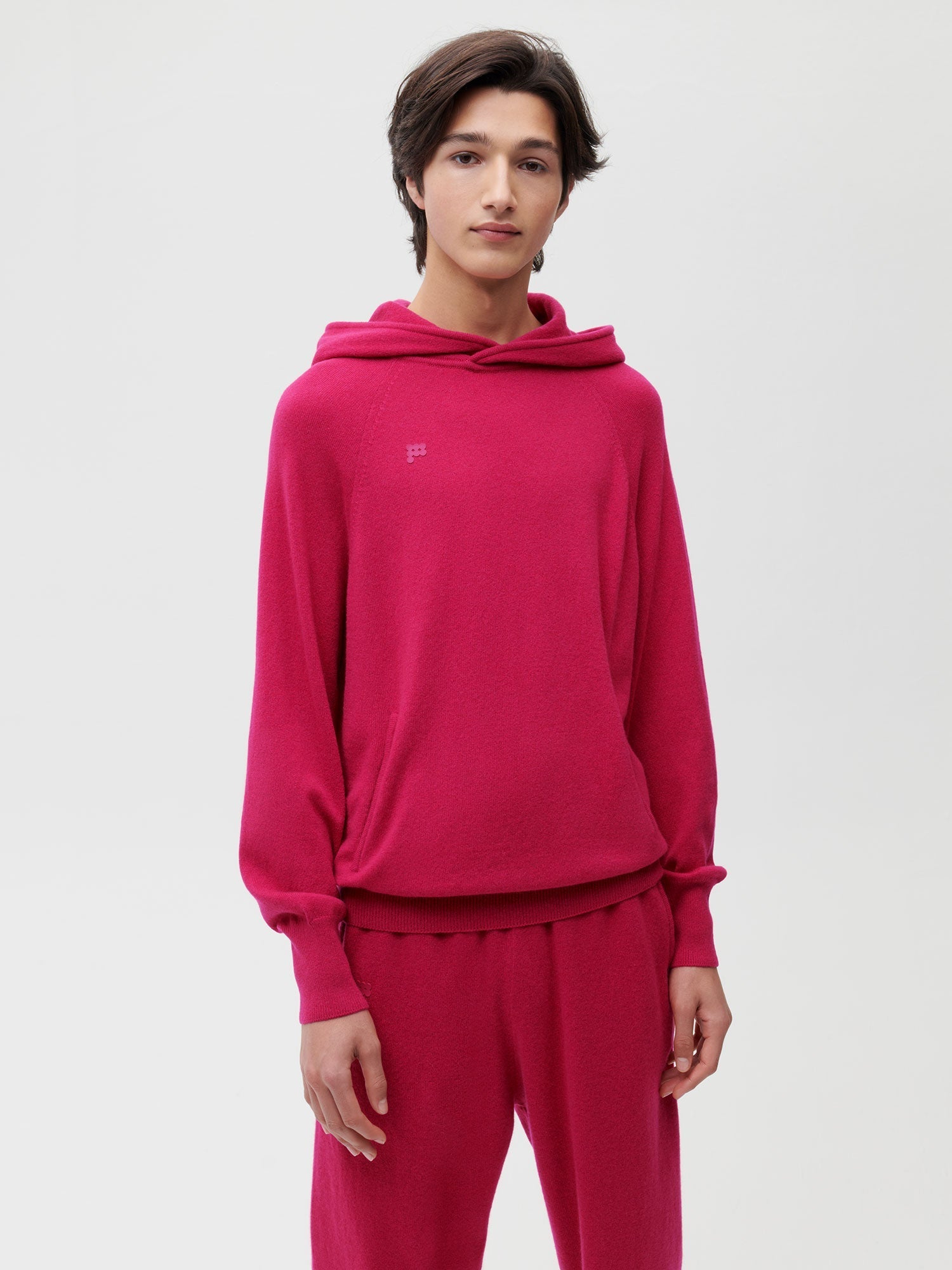https://cdn.shopify.com/s/files/1/0035/1309/0115/products/Cashmere-Hoodie-Magenta-Pink-Male-1.jpg?v=1662476166