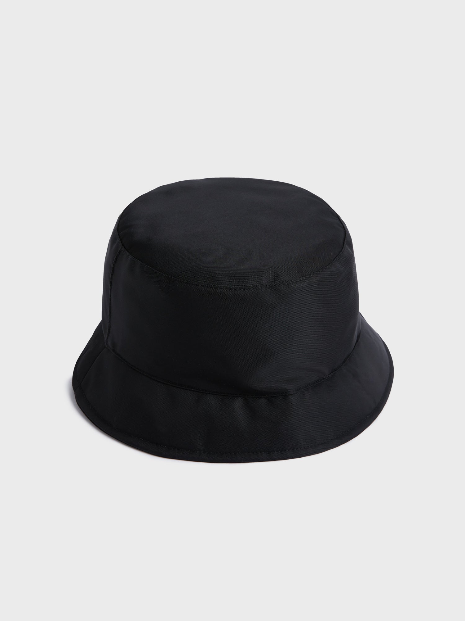 https://cdn.shopify.com/s/files/1/0035/1309/0115/products/Nylon-Bucket-Hat-Black-2.jpg?v=1662475847