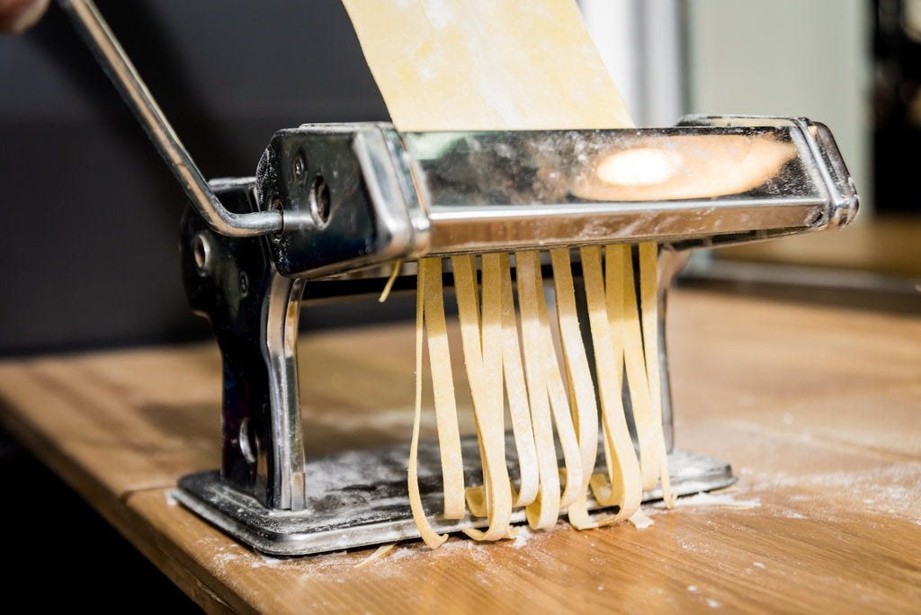 how to use a pasta maker