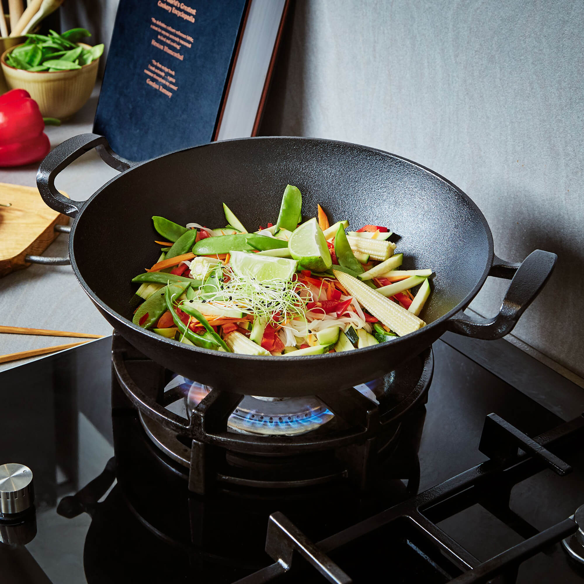 Carbon Steel Wok - Tasty, Healthy Food in a Flash - Uno Casa