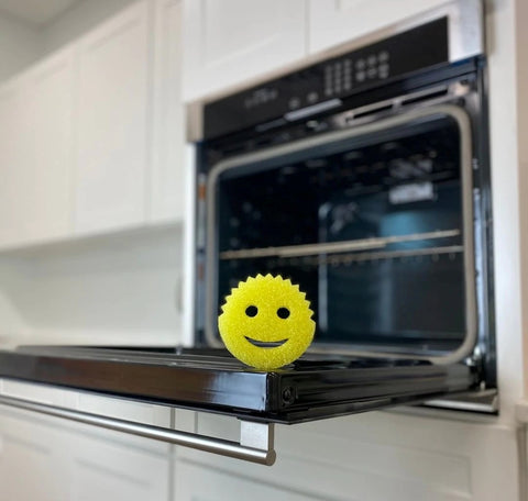 Scrub Daddy vs. Scrub Mommy: What's the difference?