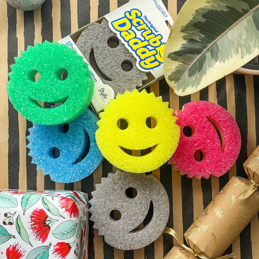 Scrub Daddy Damp Duster: The Ultimate Cleaning Tool for a Dust-Free Ho –  CleanPost NZ