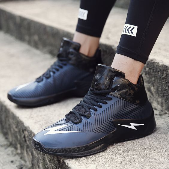 Shock-absorbing Lightning Logo Basketball Shoes | Abershoes