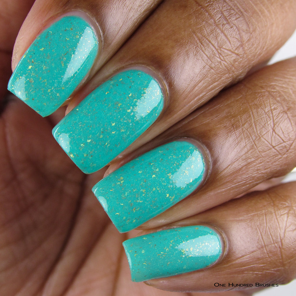 Turquoise Nails With Gold Beauty Nails Beauty Touch