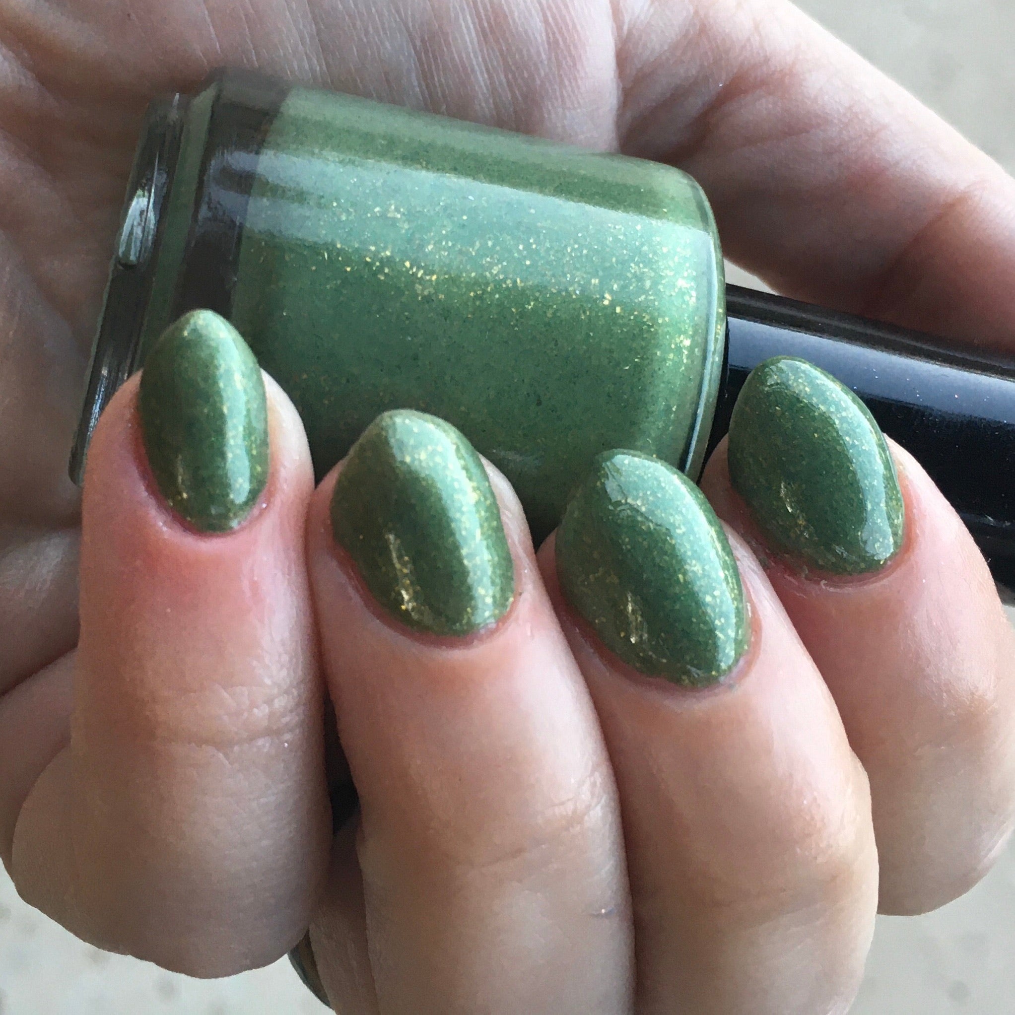 Trendy Green Christmas Nails to Jingle All the Way | ND Nails Supply