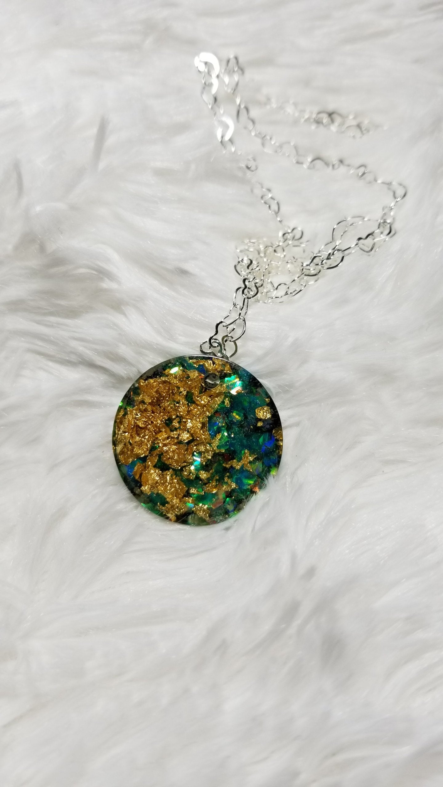 Green Necklace, Petri Dish Resin, Round Necklace, Sci-fi Necklace, Blue  Necklace, Clear Resin Necklace, Dog Chain Necklace - Etsy