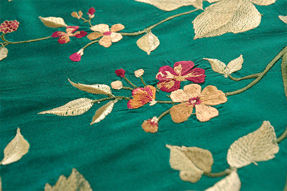 Green embroidered silk - shibumi