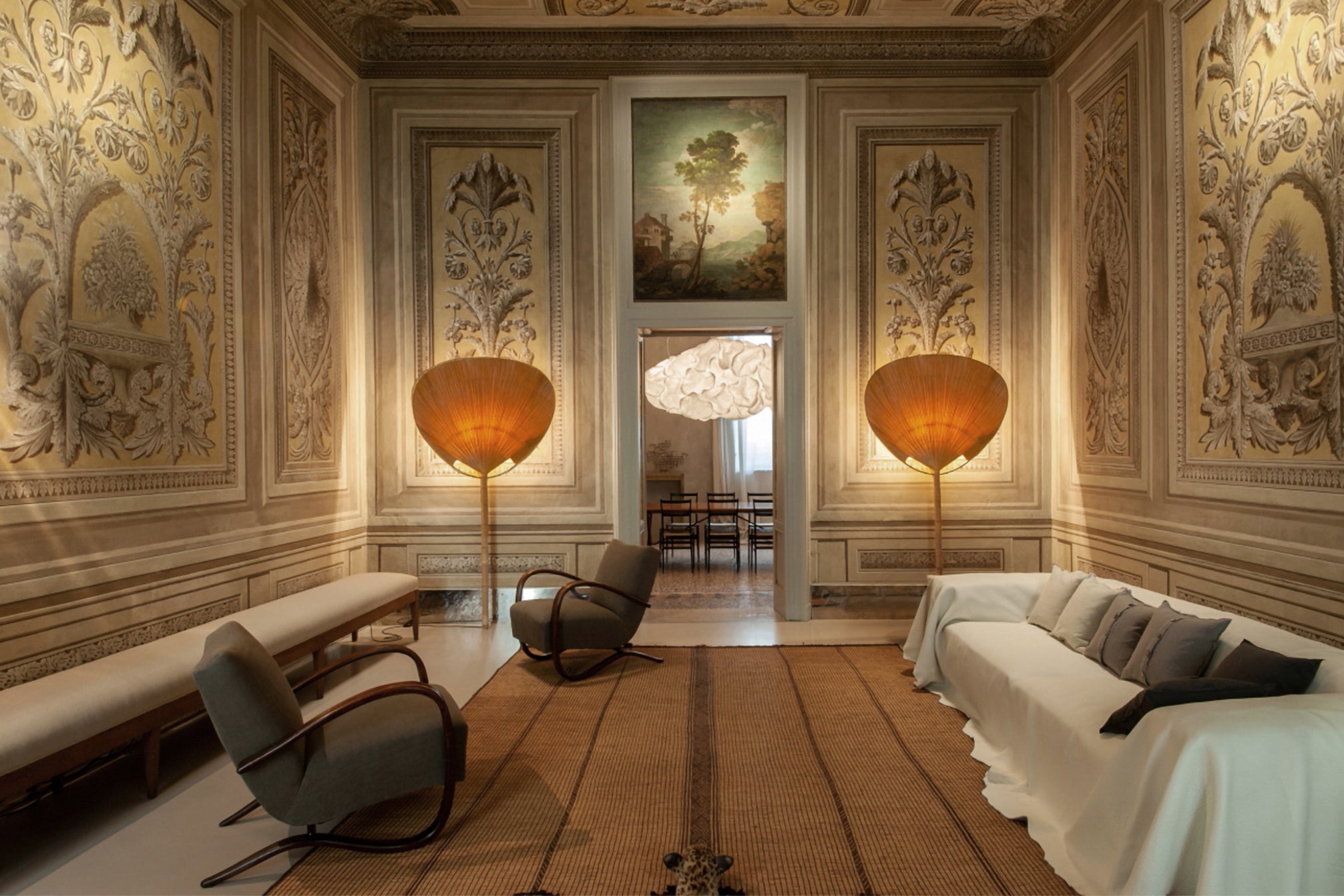 Cuscini divano Society Limonta a Palazzo Martinengo della Motella
