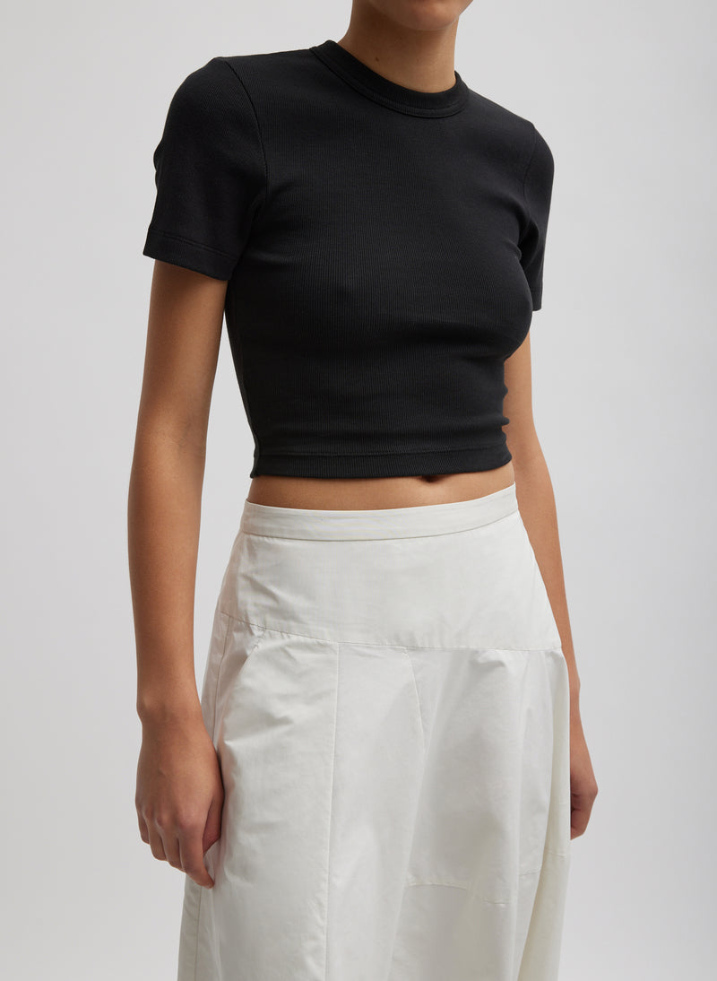 티비 Tibi Ribbed Cropped Baby T-Shirt,Black