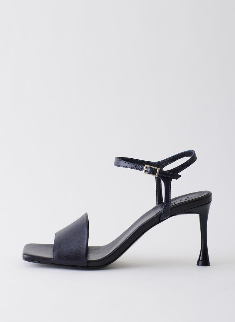 티비 Tibi Golly Sandal,Navy