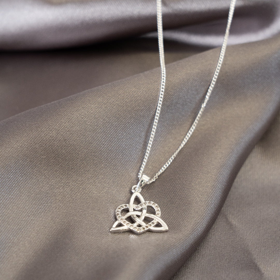 the celtic knot jewelry