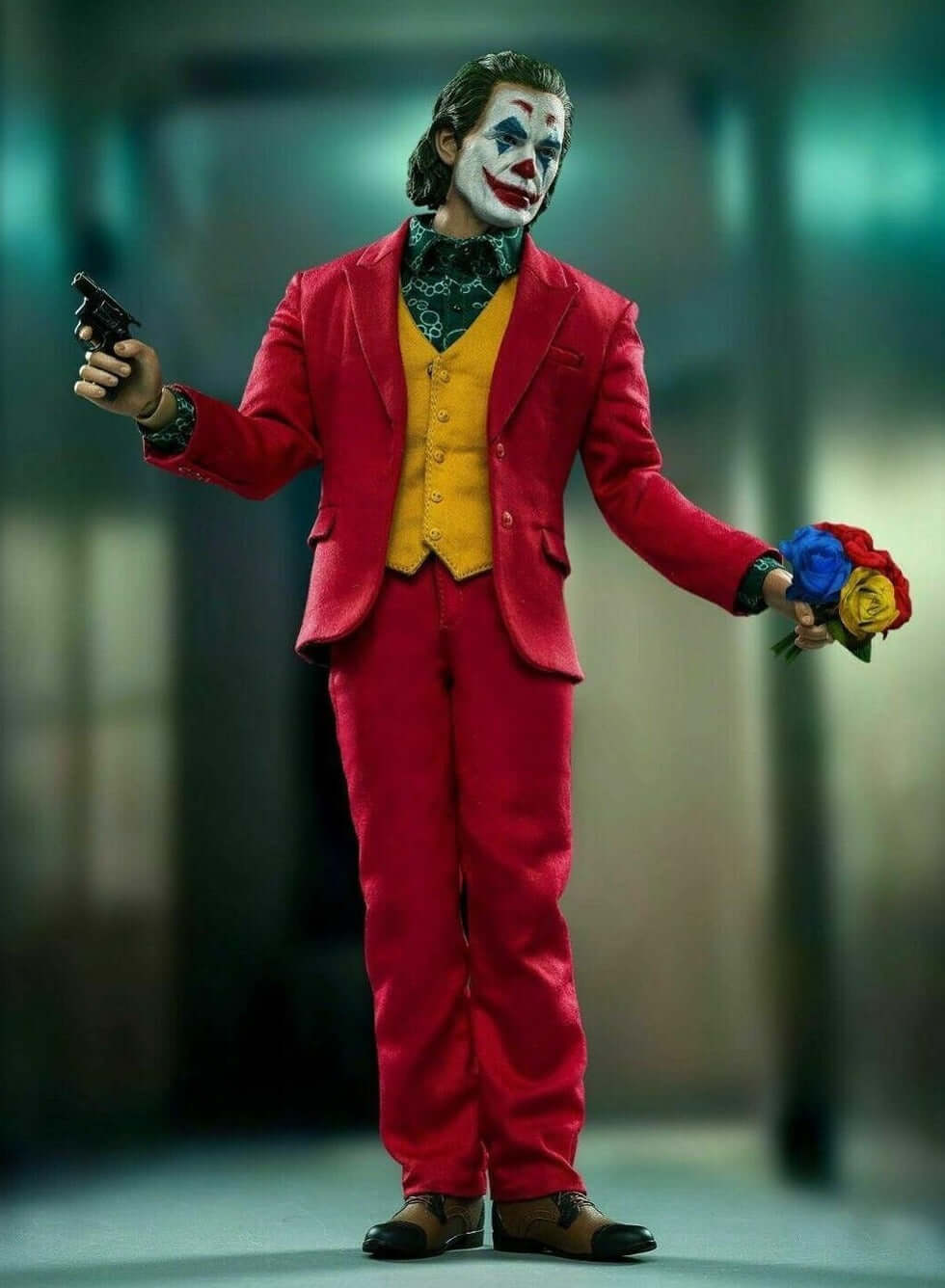 joaquin phoenix joker action figure