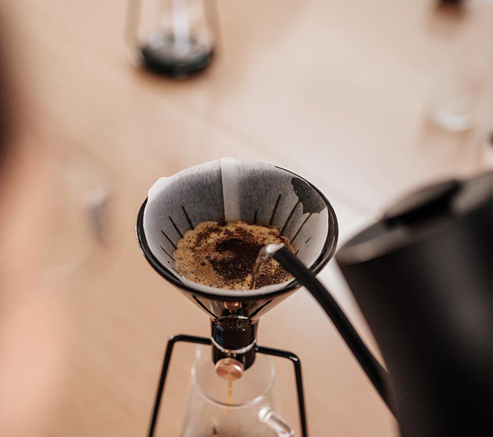 Bloom your coffee - pour over coffee guide