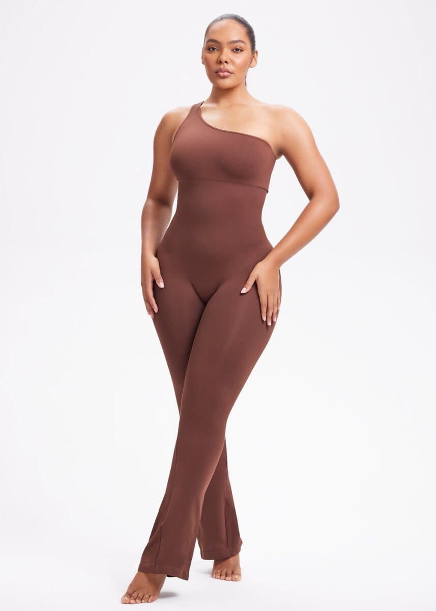 Embrace your curves with our Snatching Seamless Jumpsuit! The perfect