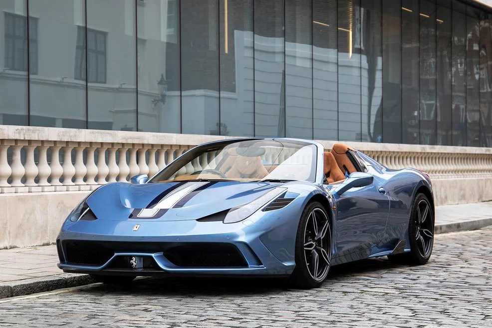 Ferrari 458 Speciale Aperta in Azzurro California