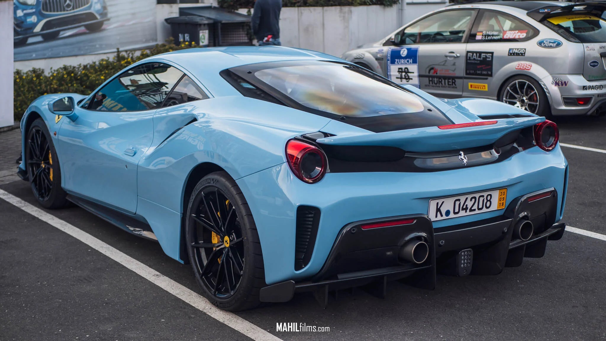 Ferrari 488 Pista in Azzurro La Plata