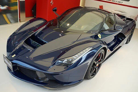 Ferrari LaFerrari in Blu Ortis