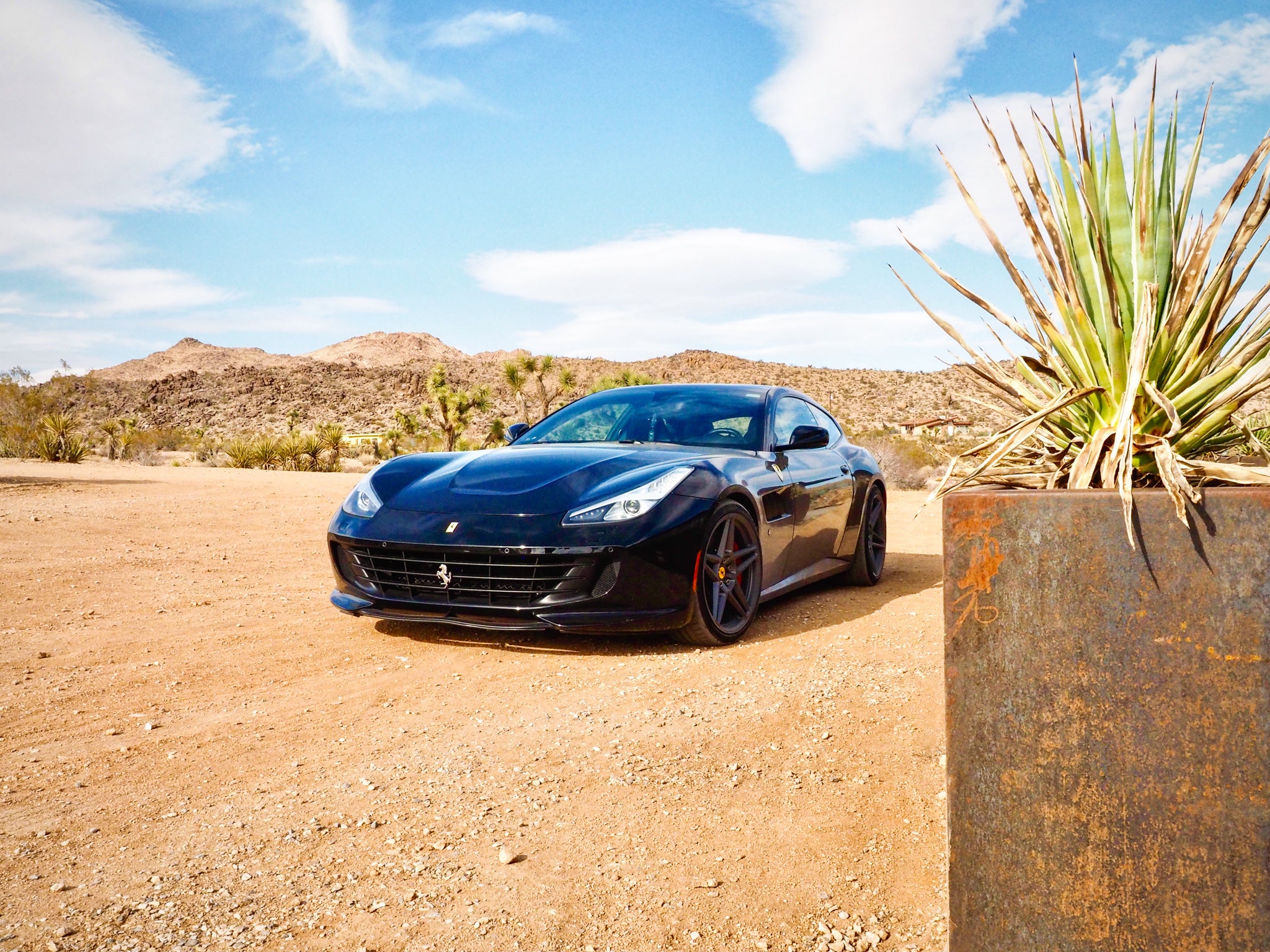 Ferrari GTC4Lusso (2)