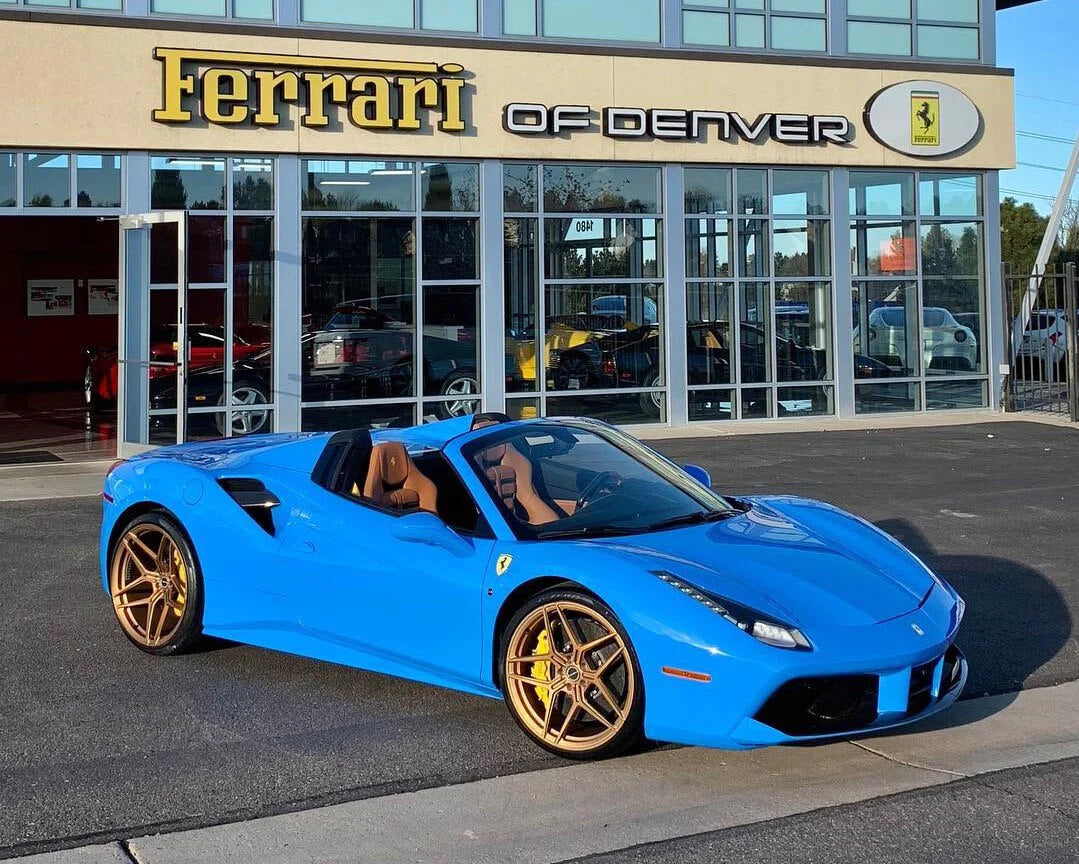 Ferrari 488 Spider in Mexico Blau