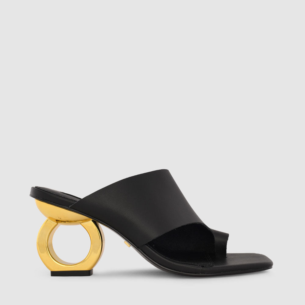 Sigrid Sandals