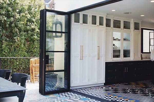 PINKYS Bifold doors lifestyle image