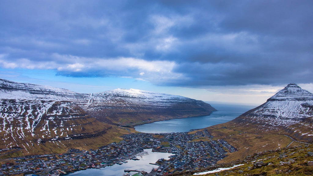 udsigt over klaksvik fra klakkur