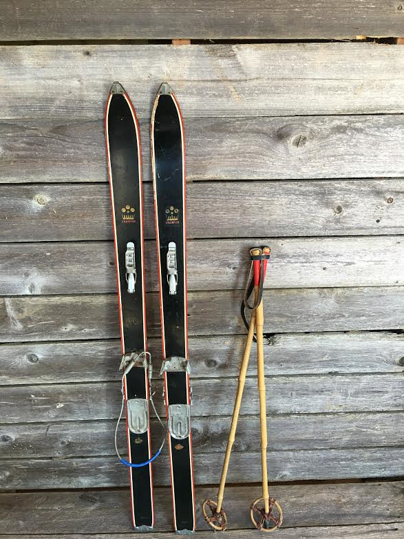 Touhou Verkeerd Lyrisch Children's CHAMPION Ski Set- Black, Includes Poles - VintageWinter
