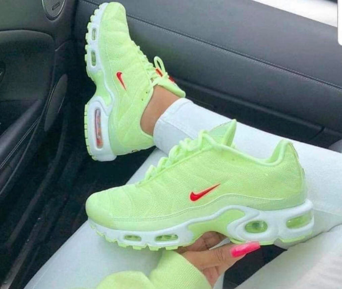 womens nike volt