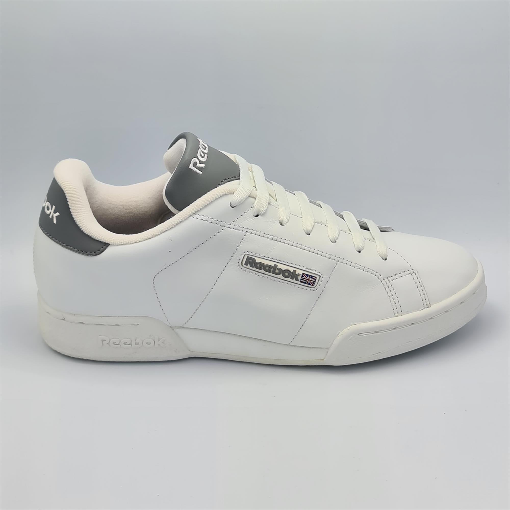 classic white trainers mens