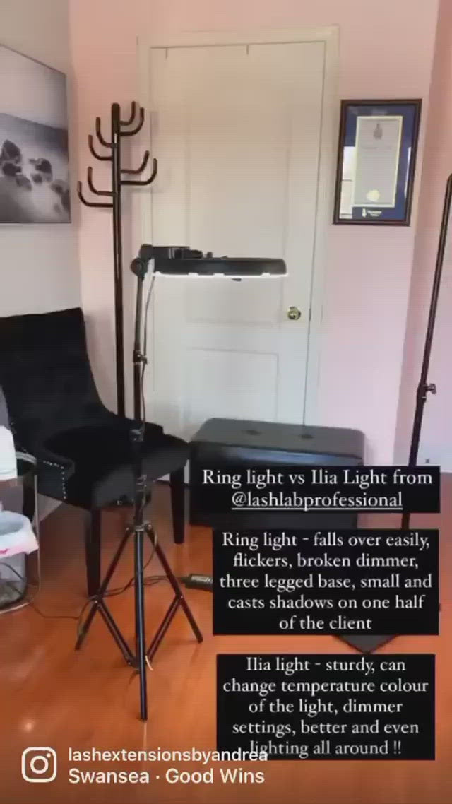 esthetician light with phone holder