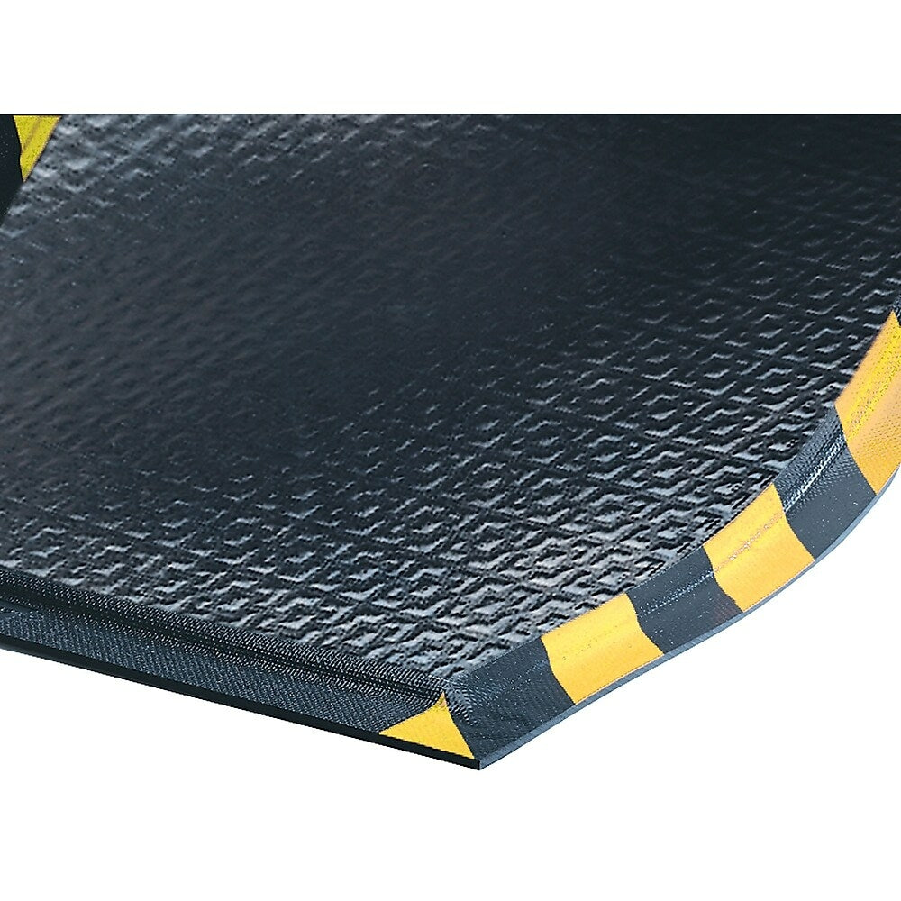 Image of Happy Feet No. 480 Matting, Sam184, Black/yellow