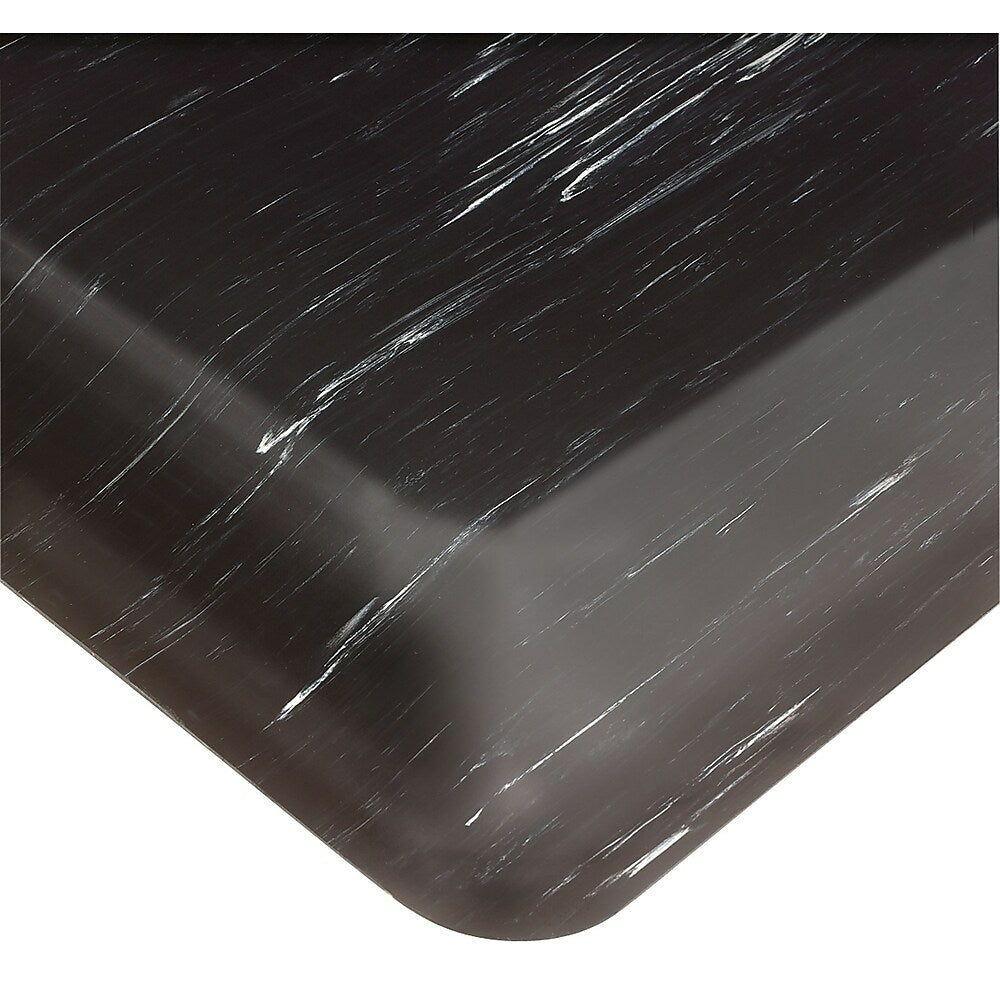 Image of Wearwell Tile-Top AM No. 420, 3' x 60', Black