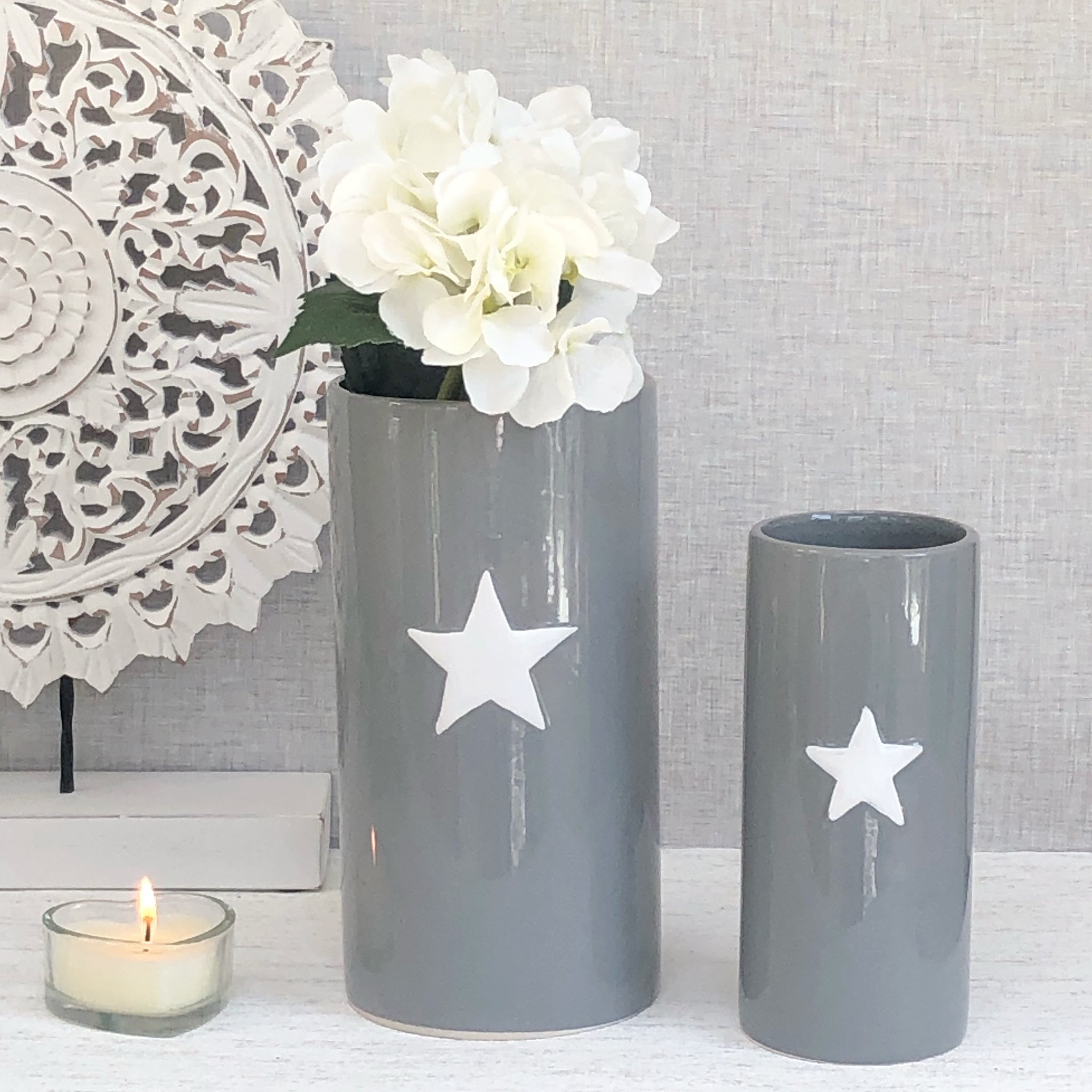 Set of 2 Grey Star vases – JS Loves