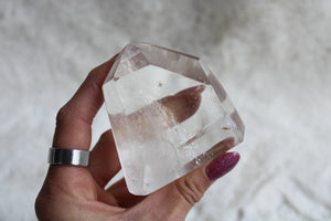 Pointe en cristal de roche 265 grammes