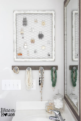 Bless'er House - DIY Jewelry Organizer