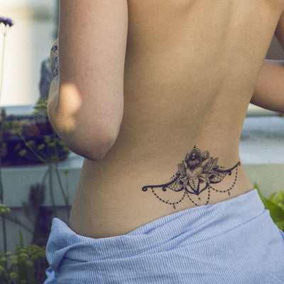 40 Attractive Underboob Tattoo Designs for Females