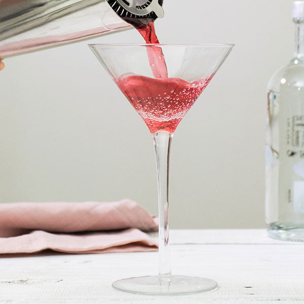 cosmopolitan pink cocktail