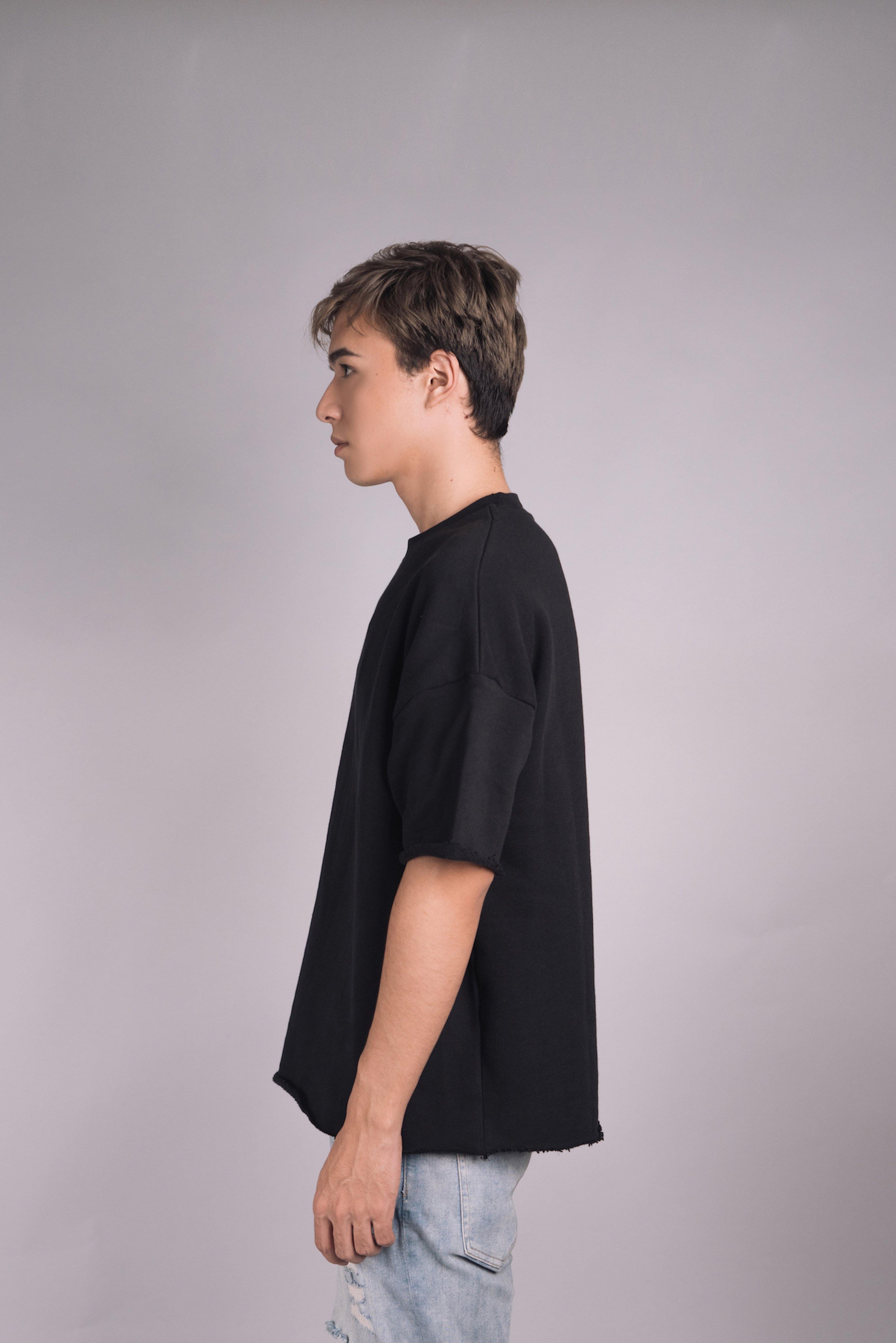 Minimalist Black T-Shirt – Rastah