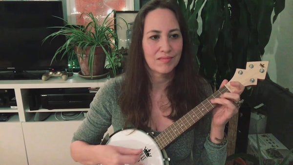 Jenny Selig playing a DUKE10 banjolele